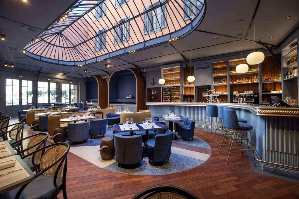 L'Eautel Toulon Centre Port Hotel Ресторант снимка